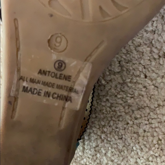 Serene island sandals. Some wear, otherwise comfy - Picture 7 of 7